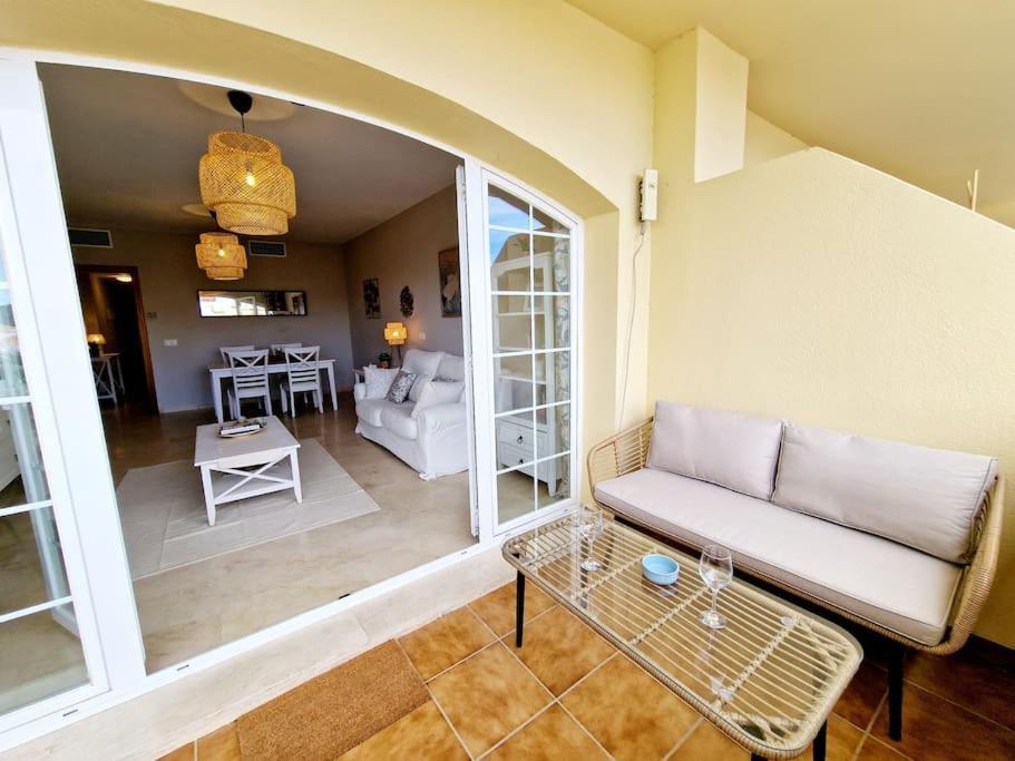 Royal Golf View: 2Br, Pools & Ac Sitio de Calahonda Exterior foto