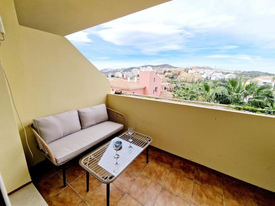 Royal Golf View: 2Br, Pools & Ac Sitio de Calahonda Exterior foto