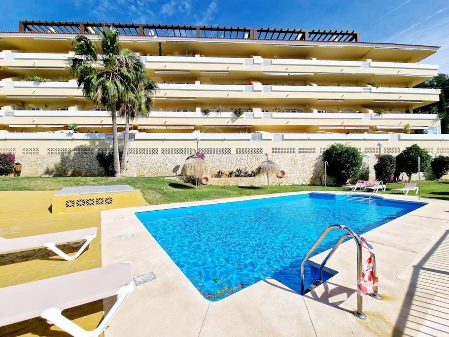 Royal Golf View: 2Br, Pools & Ac Sitio de Calahonda Exterior foto