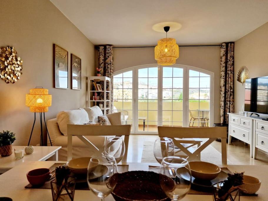 Royal Golf View: 2Br, Pools & Ac Sitio de Calahonda Exterior foto