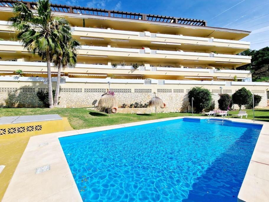 Royal Golf View: 2Br, Pools & Ac Sitio de Calahonda Exterior foto