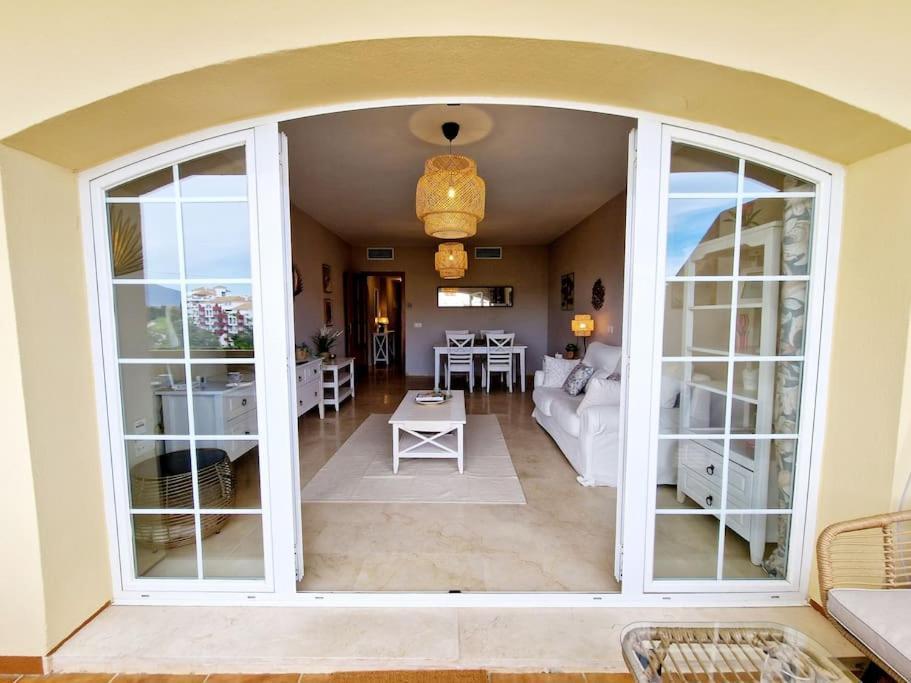 Royal Golf View: 2Br, Pools & Ac Sitio de Calahonda Exterior foto