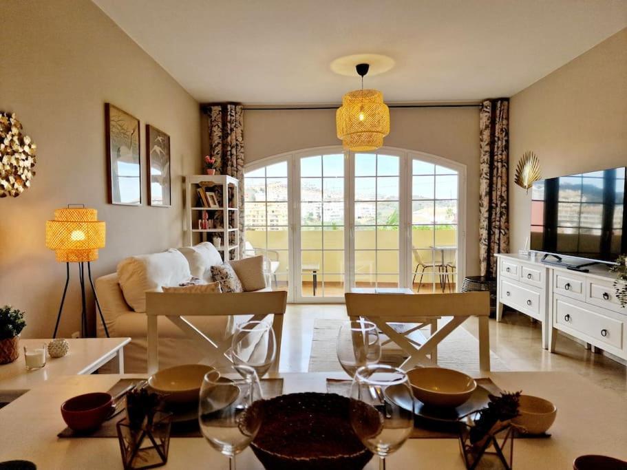 Royal Golf View: 2Br, Pools & Ac Sitio de Calahonda Exterior foto