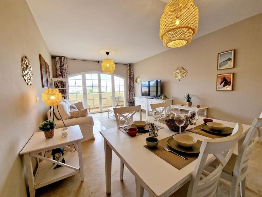 Royal Golf View: 2Br, Pools & Ac Sitio de Calahonda Exterior foto