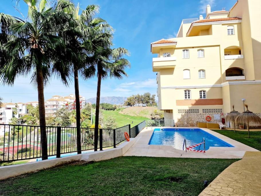 Royal Golf View: 2Br, Pools & Ac Sitio de Calahonda Exterior foto