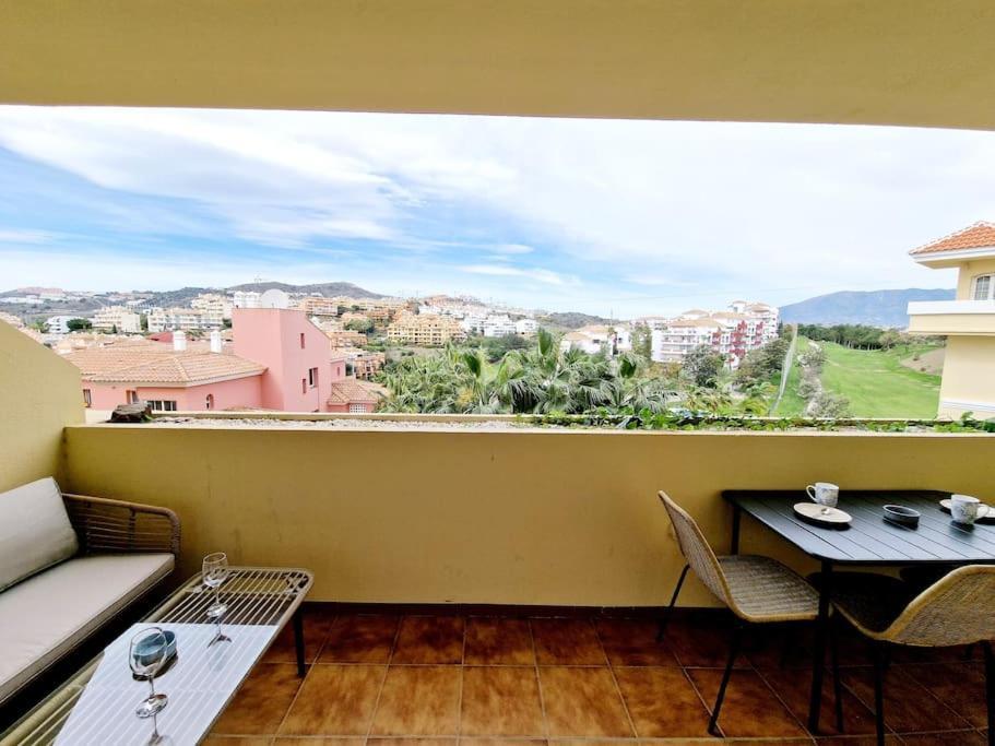 Royal Golf View: 2Br, Pools & Ac Sitio de Calahonda Exterior foto
